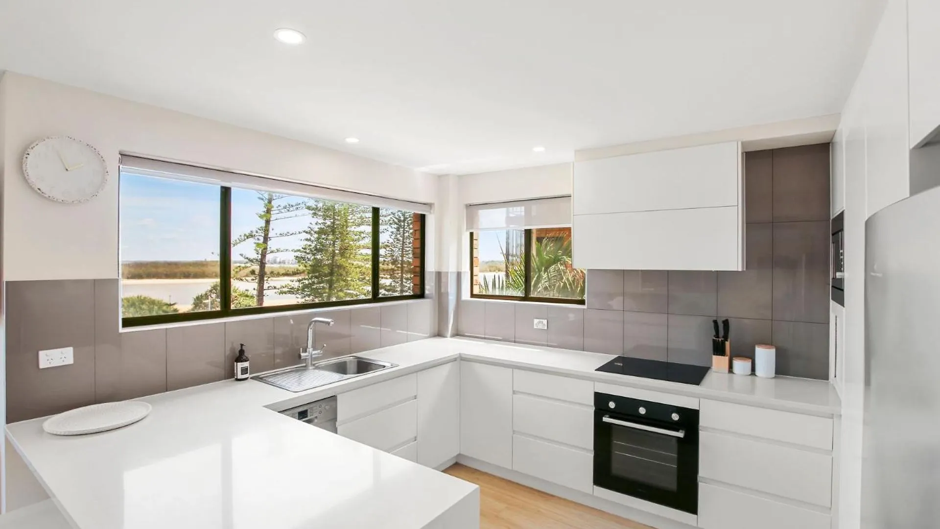 Island View Unit 3, 23 Esplanade, Bulcock Beach Caloundra Australien
